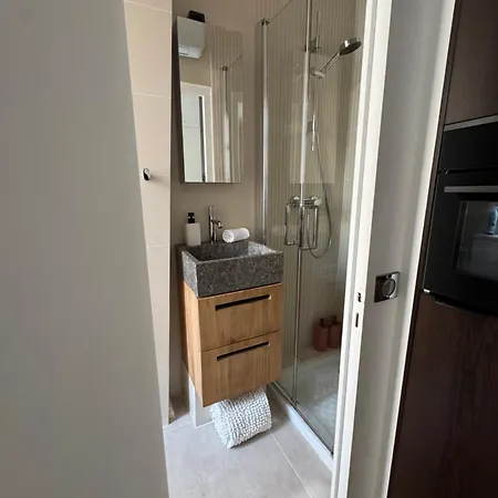 élégant T2 Sur Cour Goncourt * París